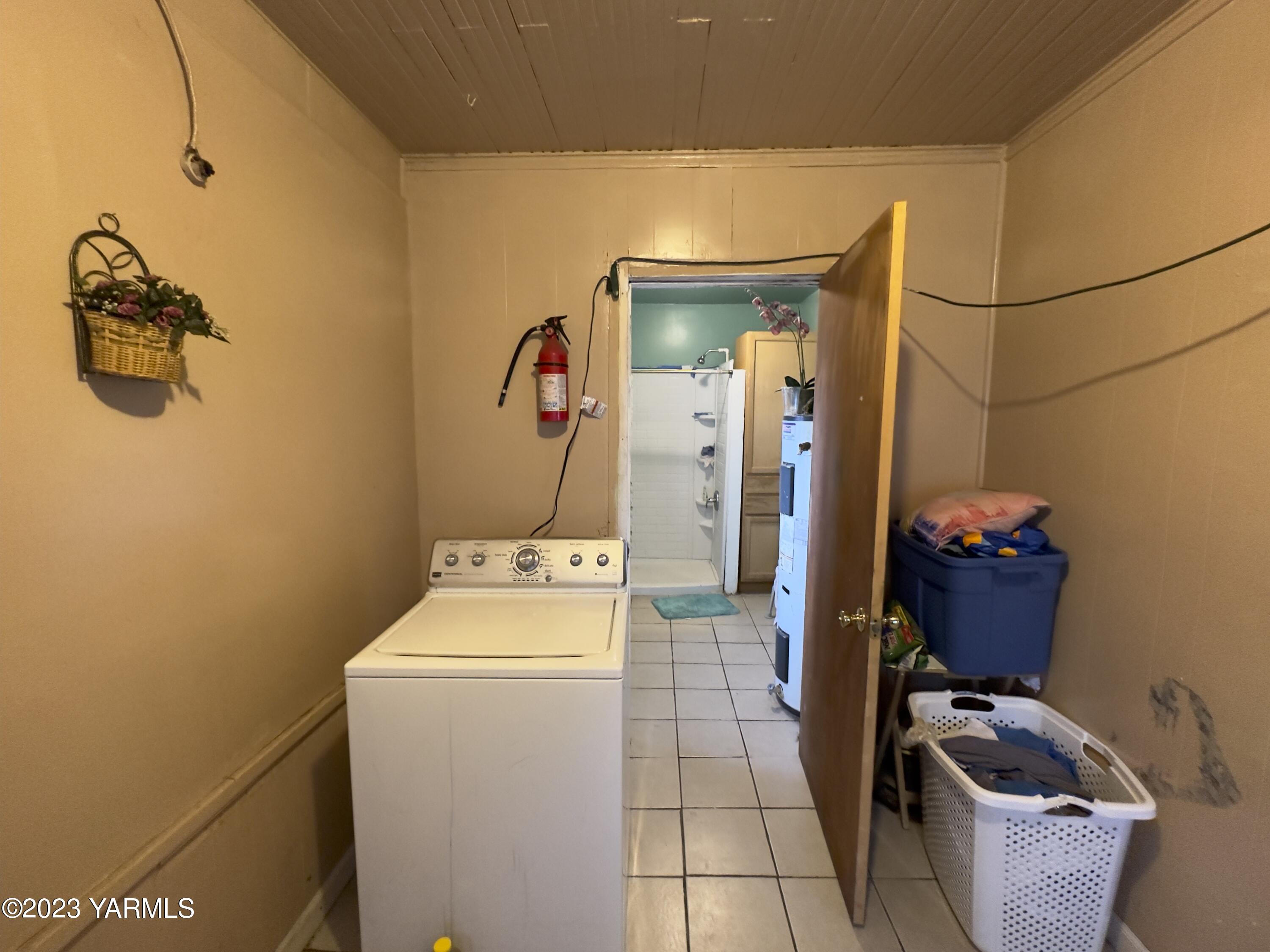 450 Main Street Parker, WA 98939 - Photo 17 of 18 a room with storage and utility