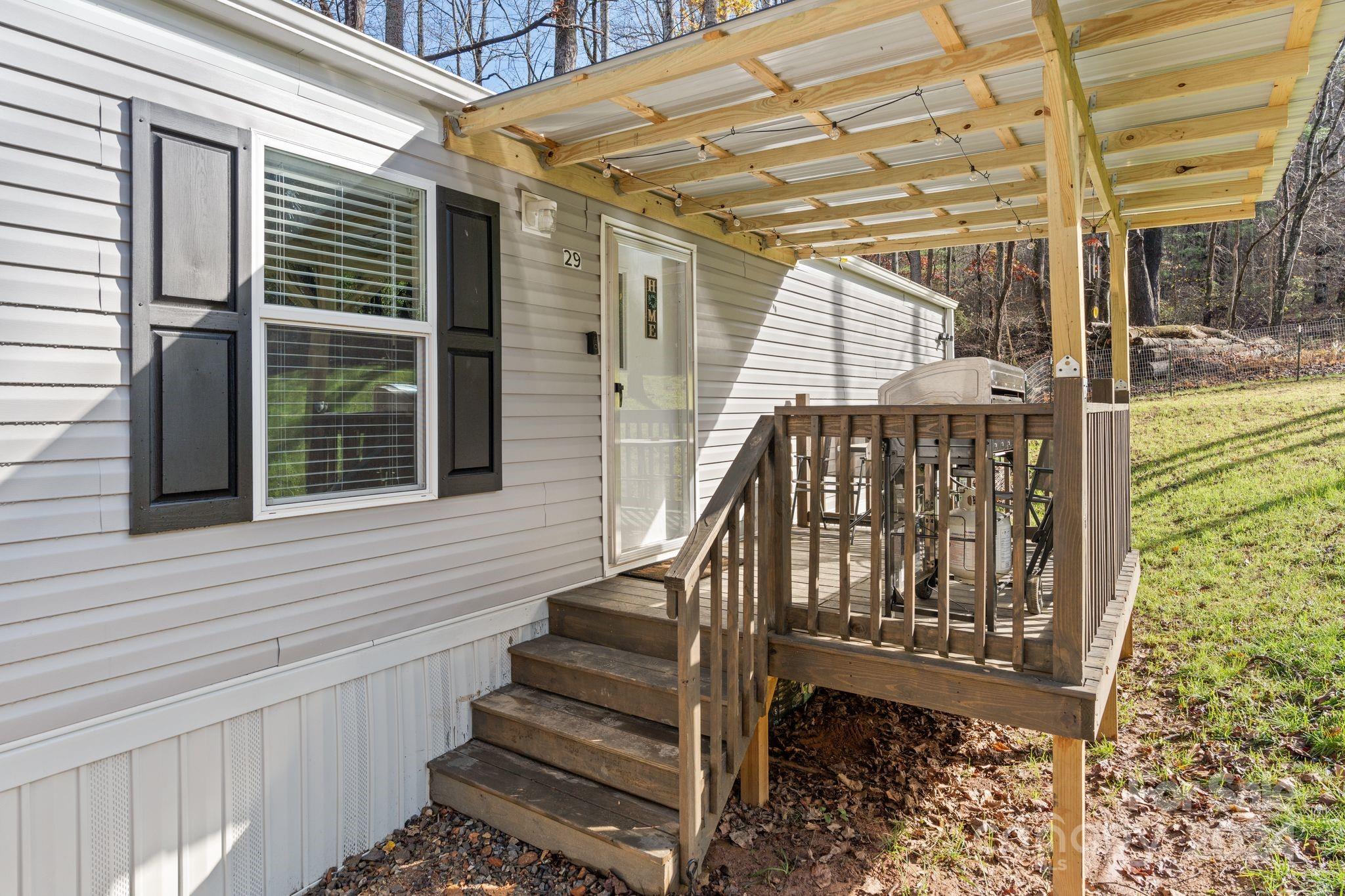 29 Long Ridge Road Candler, NC 28715 - Photo 5 of 26 Gallery Image 5
