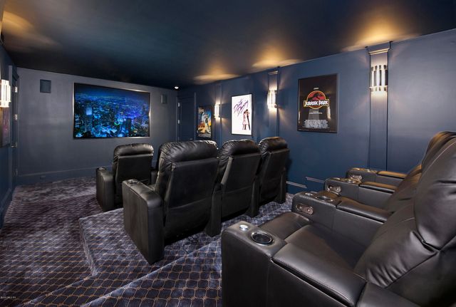 $8,375,000 | 570 North Street, Greenwich, CT 06830