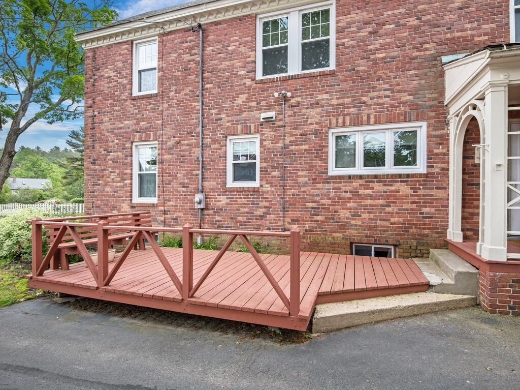 95 Commodore Road Worcester, MA 01602 - Photo 8 of 42 Gallery Image 8
