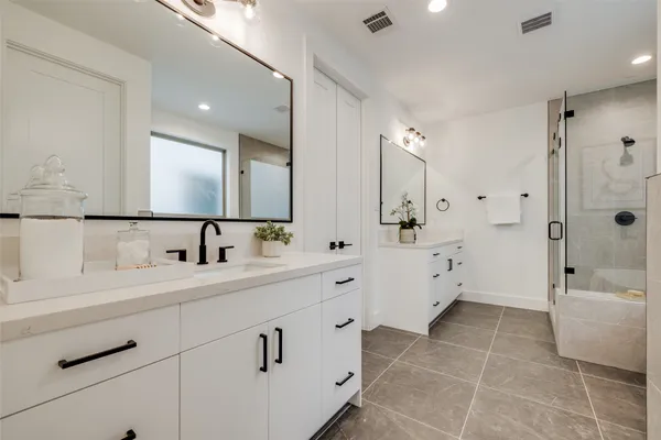 $1,069,900 | 1312 Castle Court, Unit A, Houston, TX 77006