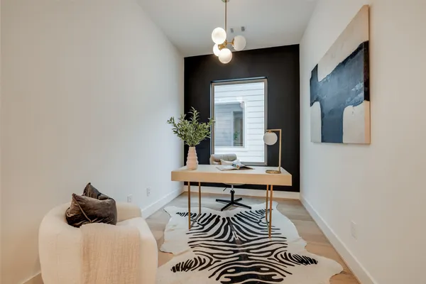 $1,069,900 | 1312 Castle Court, Unit A, Houston, TX 77006