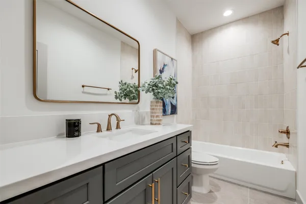 $1,069,900 | 1312 Castle Court, Unit A, Houston, TX 77006