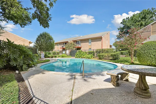 $69,900 | 12955 Woodforest Boulevard, Unit 19, Houston, TX 77015