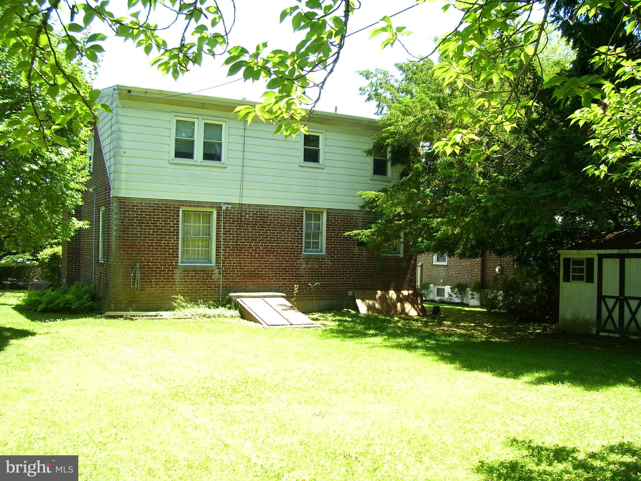 925 Village Road Folsom, PA 19033 - Photo 18 of 19 Gallery Image 18