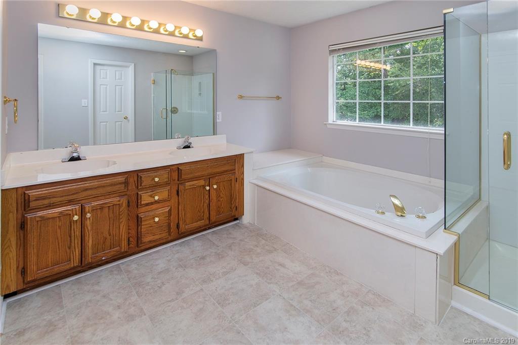 12235 Old Timber Road Charlotte, NC 28269 - Photo 14 of 21 Gallery Image 14