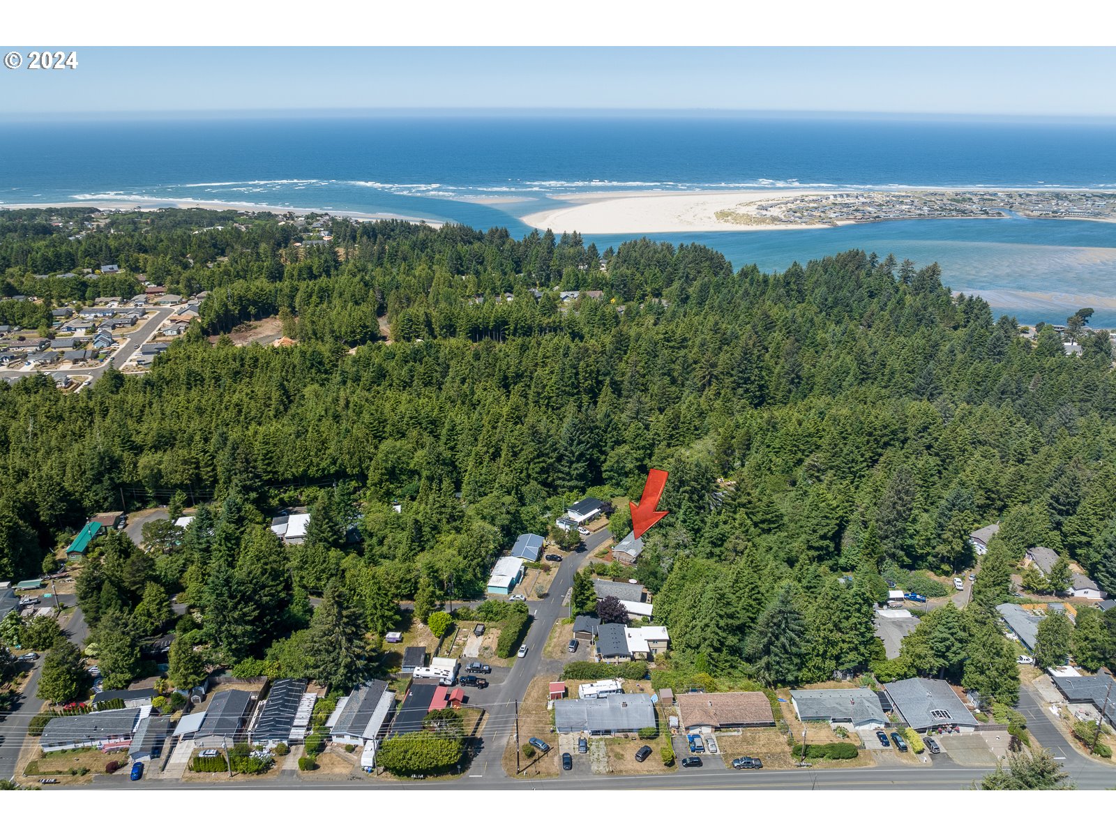 240 Southwest Brentwood Drive Waldport, OR 97394 - Photo 21 of 22