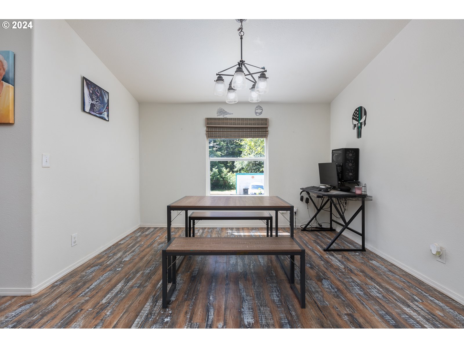 240 Southwest Brentwood Drive Waldport, OR 97394 - Photo 9 of 22