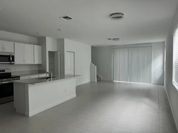 $3,250 | 4663 Hollister Avenue, Lake Worth, FL 33463