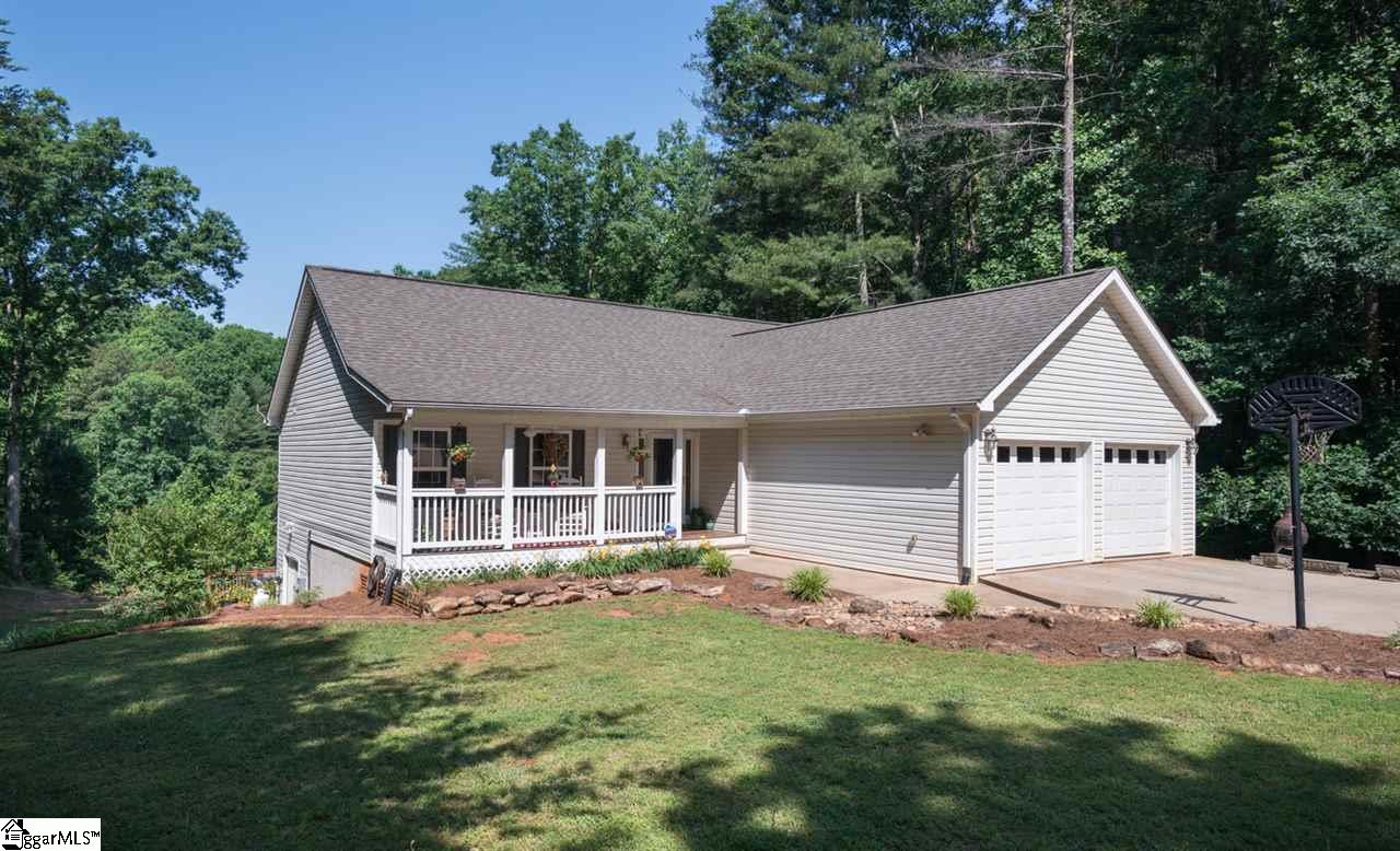 160 Bass Cove Road Seneca, SC 29672 - Photo 1 of 36 Gallery Image 1