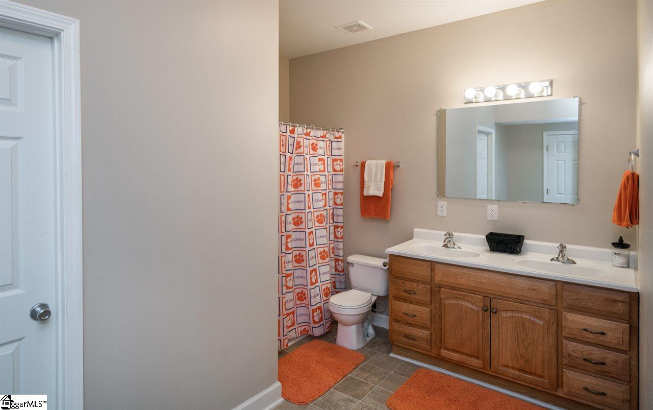 160 Bass Cove Road Seneca, SC 29672 - Photo 21 of 36 Gallery Image 21