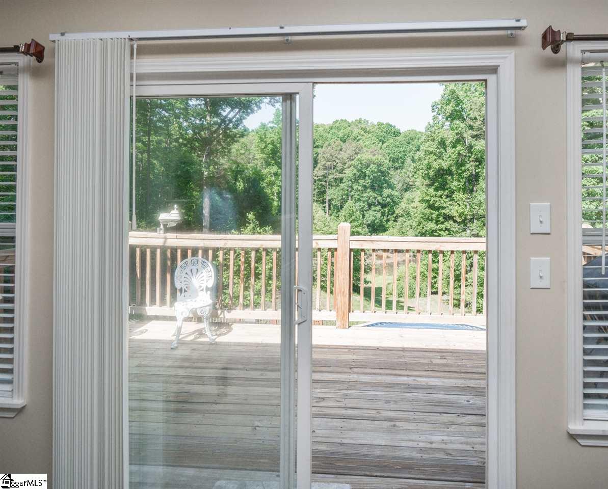 160 Bass Cove Road Seneca, SC 29672 - Photo 7 of 36 Gallery Image 7