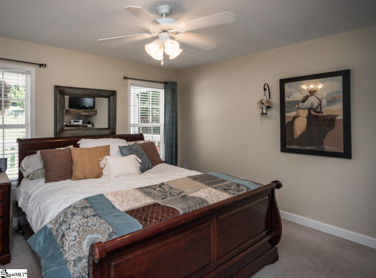 160 Bass Cove Road Seneca, SC 29672 - Photo 9 of 36 Gallery Image 9