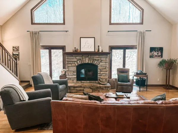 $789,000 | N6587 McCurdy Road, Holmen, WI 54636