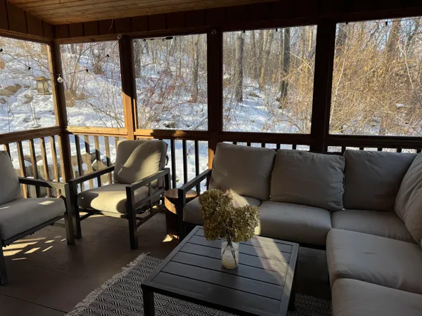 $800,000 | N6587 McCurdy Road, Holmen, WI 54636