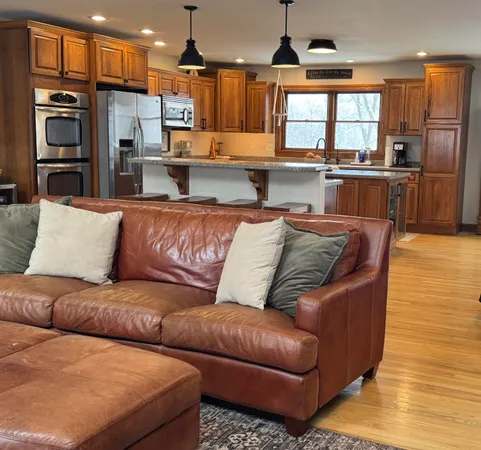 $800,000 | N6587 McCurdy Road, Holmen, WI 54636