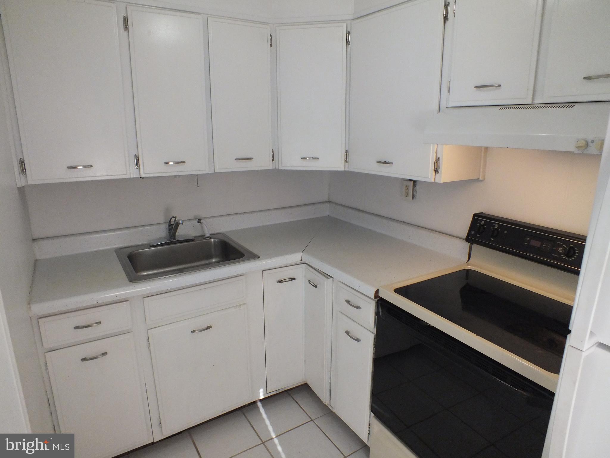 228 Schuylkill Road Birdsboro, PA 19508 - Photo 3 of 18 Kitchen