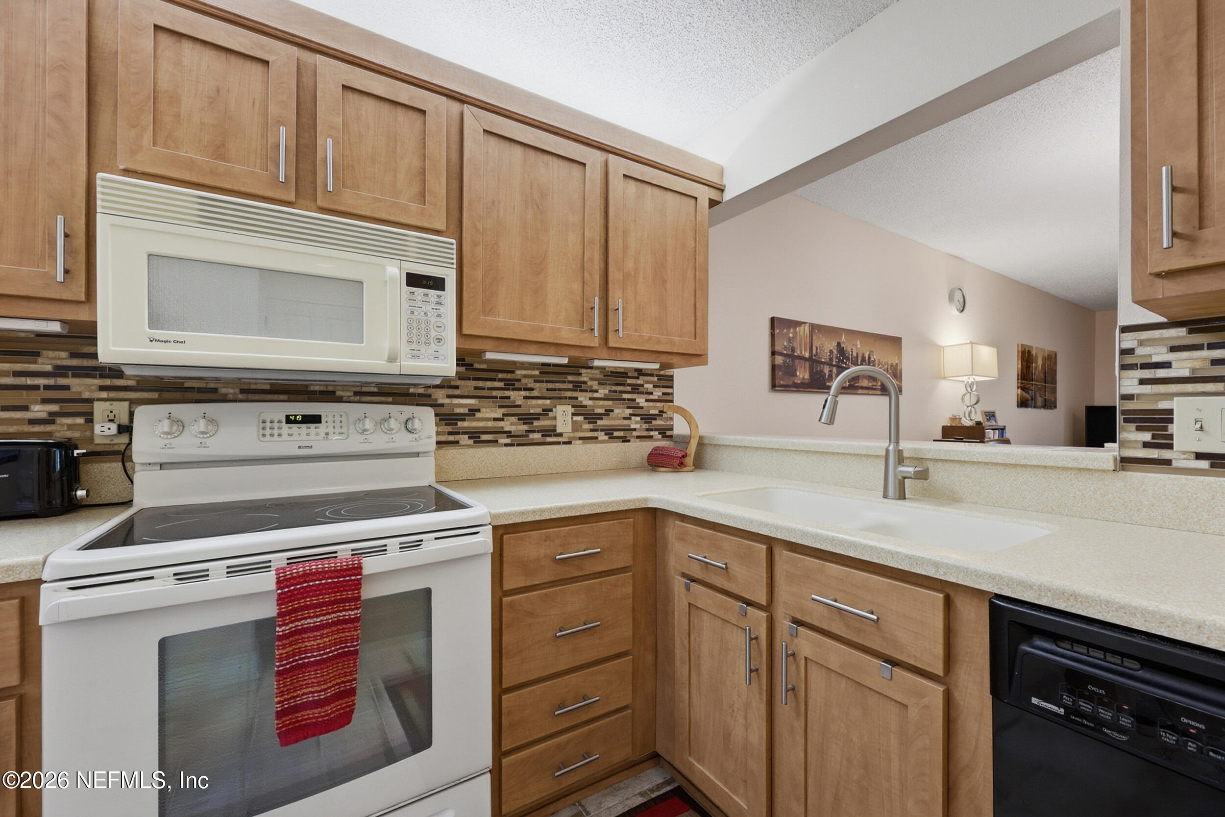 8715 Belle Rive Boulevard, Unit 1607 Jacksonville, FL 32256 - Photo 5 of 33 Kitchen 2