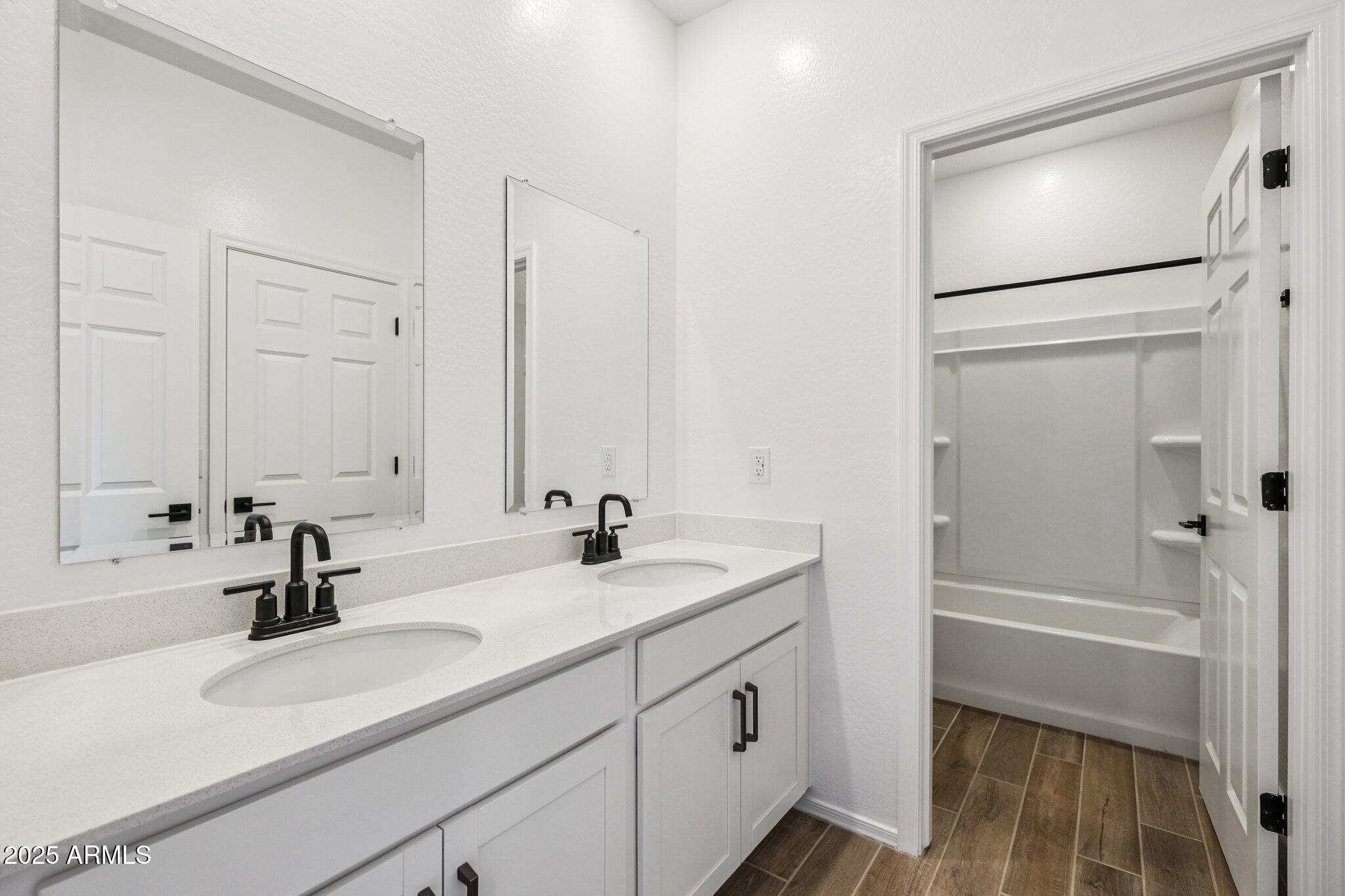 47214 West Cansados Road Maricopa, AZ 85139 - Photo 18 of 40 18-web-or-mls-W Cansados Rd-S2408-018