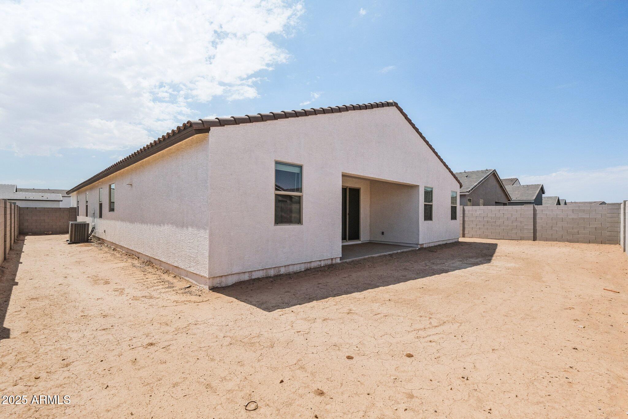 47214 West Cansados Road Maricopa, AZ 85139 - Photo 29 of 40 29-web-or-mls-W Cansados Rd-S2408-029