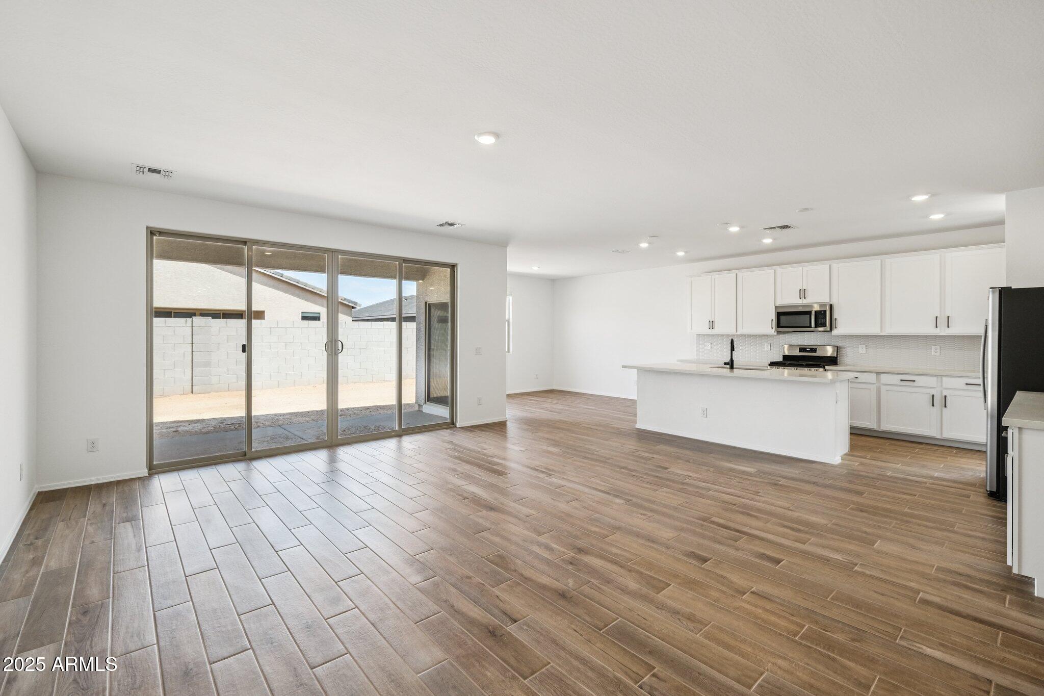 47214 West Cansados Road Maricopa, AZ 85139 - Photo 6 of 40 6-web-or-mls-W Cansados Rd-S2408-006