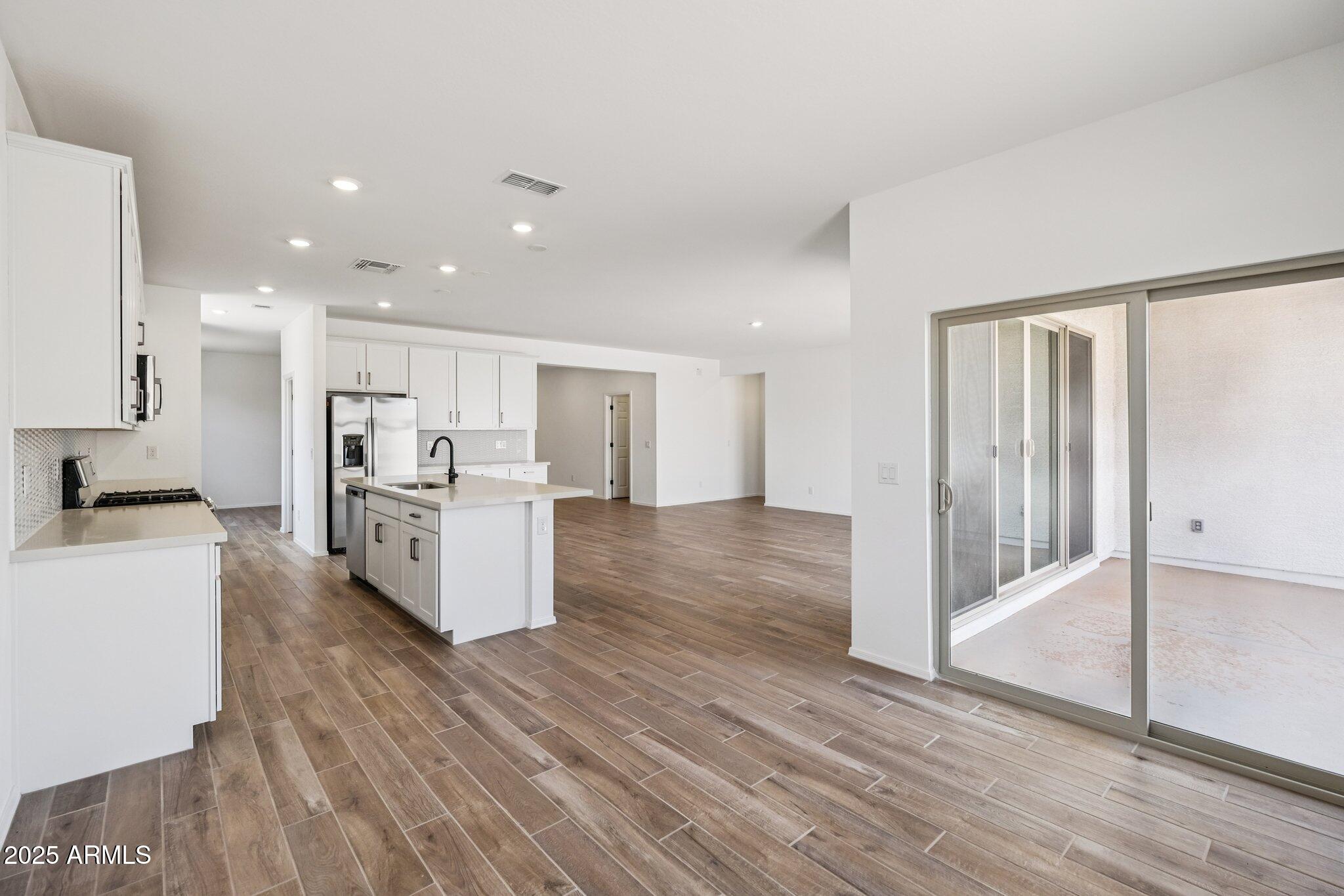 47214 West Cansados Road Maricopa, AZ 85139 - Photo 9 of 40 9-web-or-mls-W Cansados Rd-S2408-009