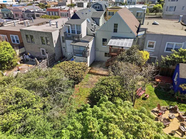$1,188,000 | 219 Jules Avenue, San Francisco, CA 94112