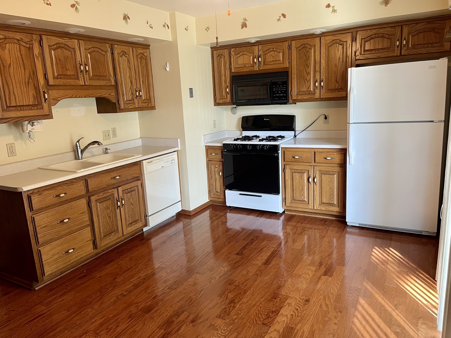 808 25th Street Peru, IL 61354 - Photo 3 of 16 Gallery Image 3