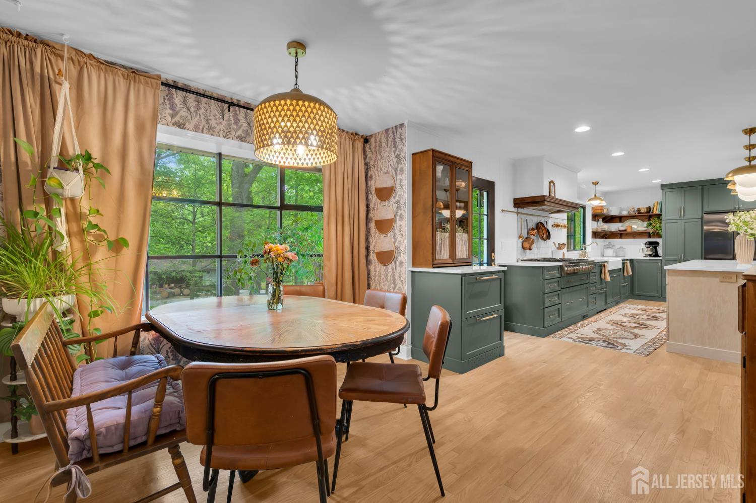 52 Eileen Way Edison, NJ 08837 - Photo 11 of 47