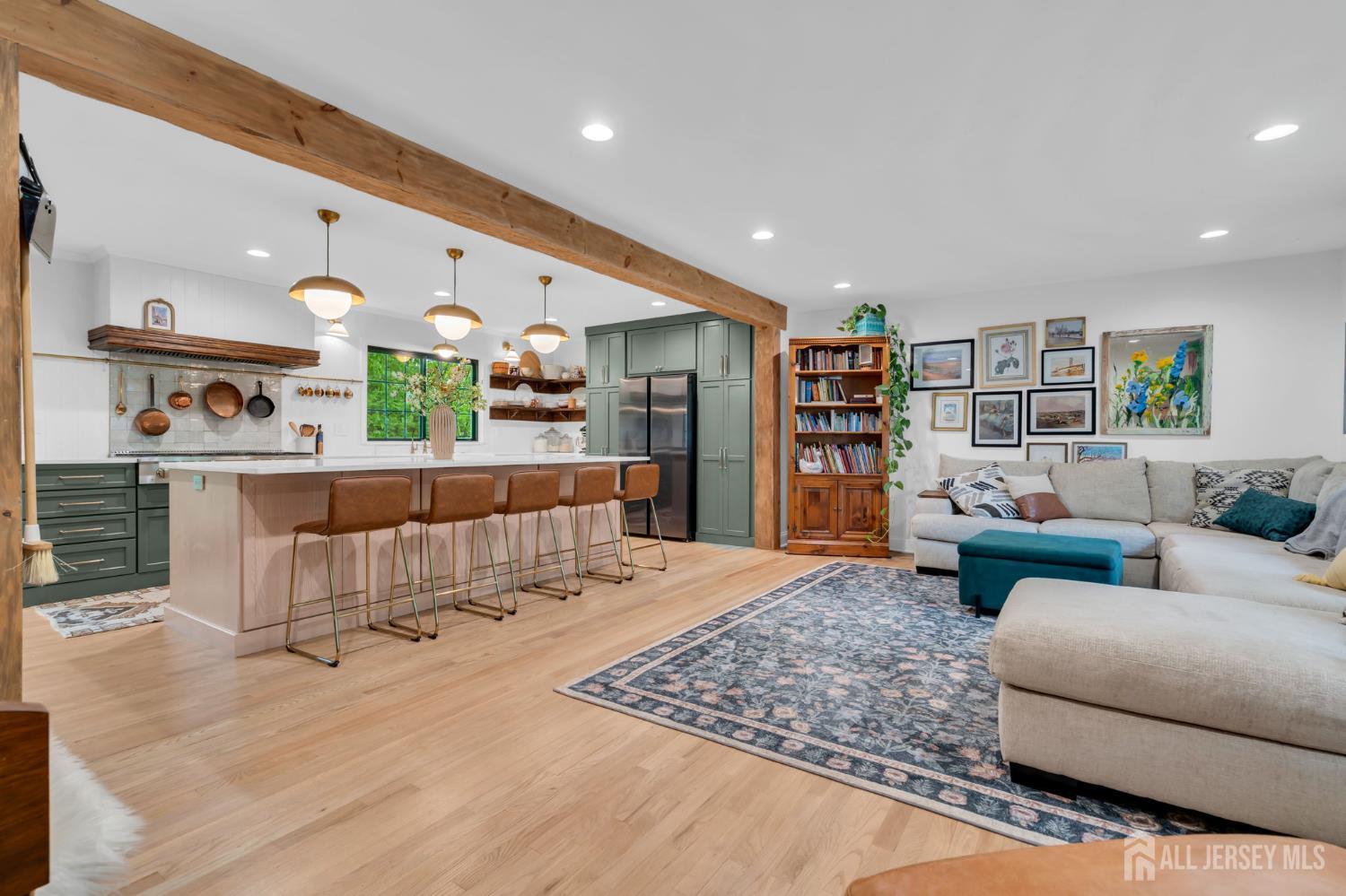 52 Eileen Way Edison, NJ 08837 - Photo 15 of 47