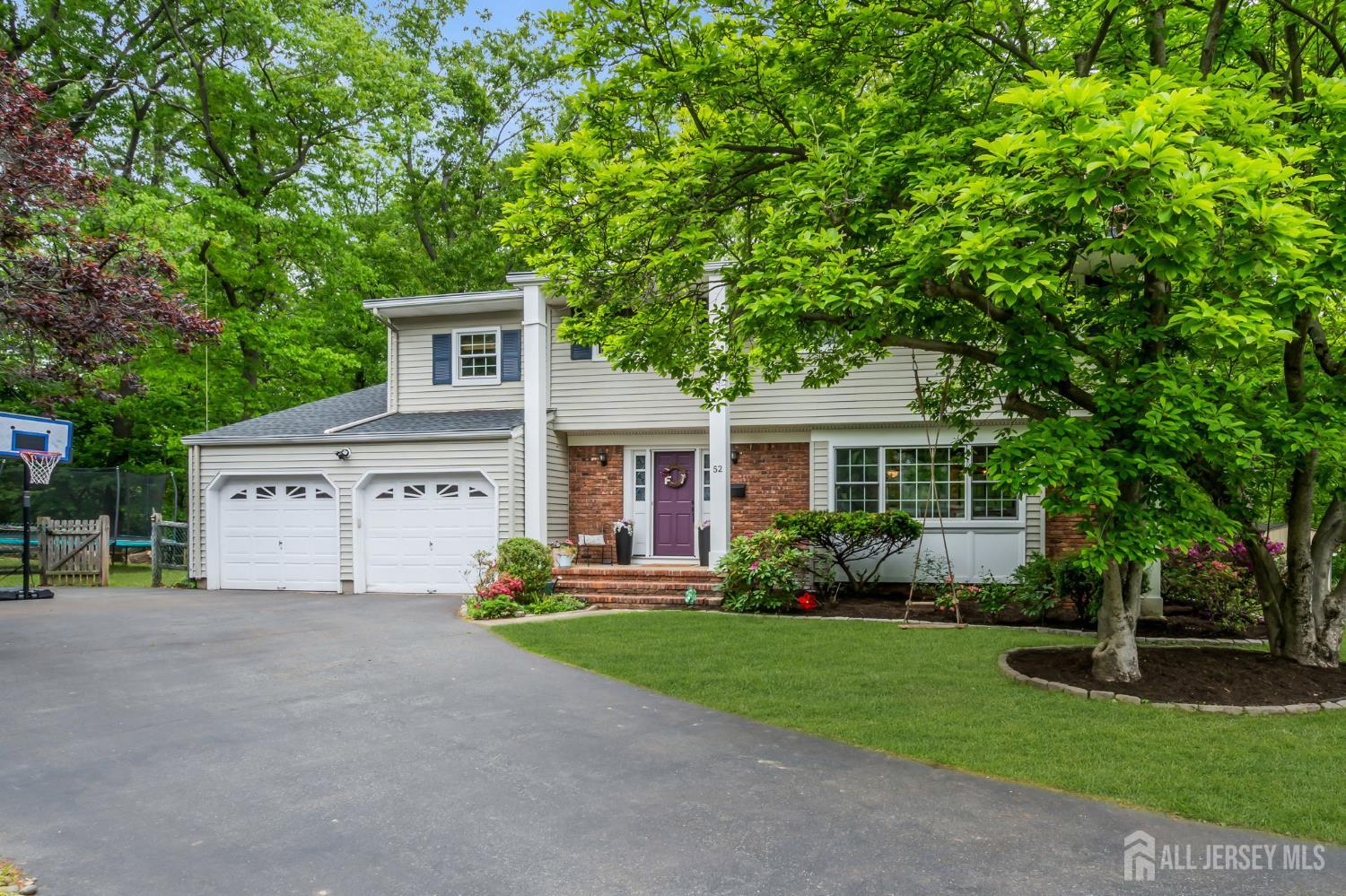 52 Eileen Way Edison, NJ 08837 - Photo 2 of 47