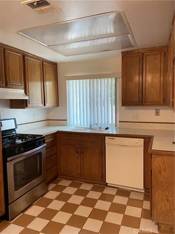 $2,750 | 3160 East Palm Drive, Unit 54, Fullerton, CA 92831