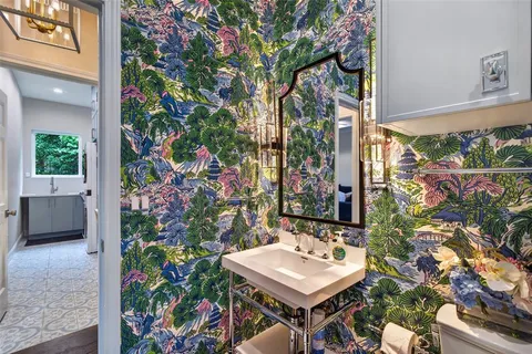 $1,649,000 | 6011 Twin Coves Street, Dallas, TX 75248