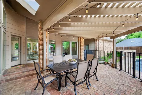 $1,649,000 | 6011 Twin Coves Street, Dallas, TX 75248
