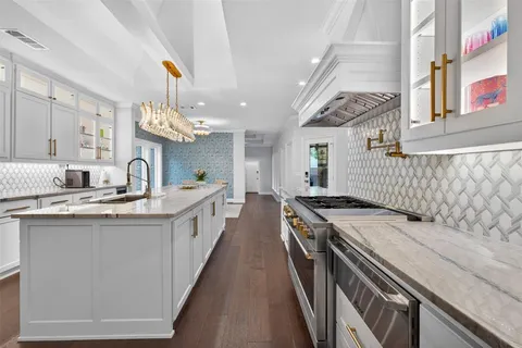 $1,649,000 | 6011 Twin Coves Street, Dallas, TX 75248