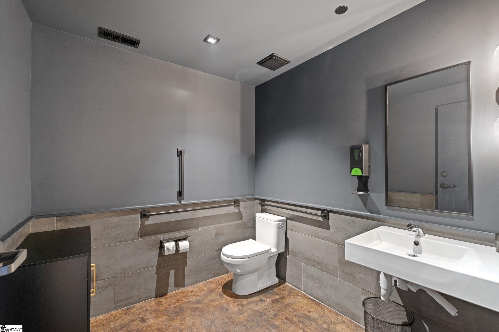 20 Draper Street Greenville, SC 29611 - Photo 23 of 50