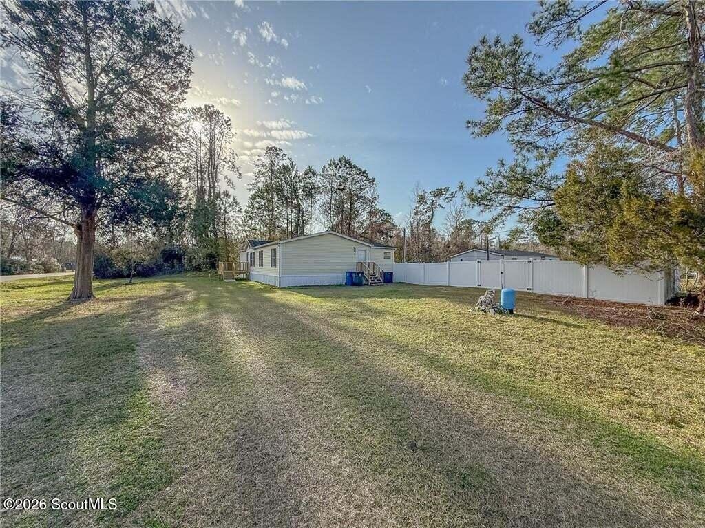 281 May Road Brunswick, GA 31525 - Photo 23 of 23 Side Yard