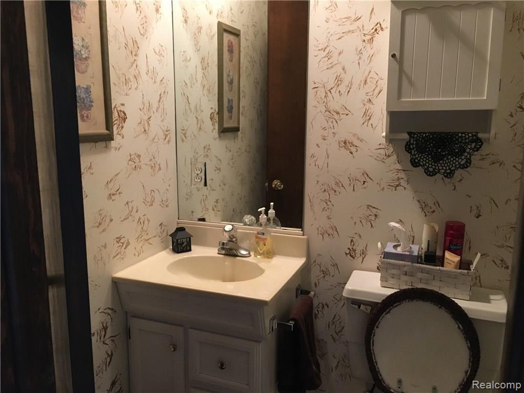 2431 Indian Trail Road Carleton, MI 48117 - Photo 39 of 40 IMG_2287.JPG