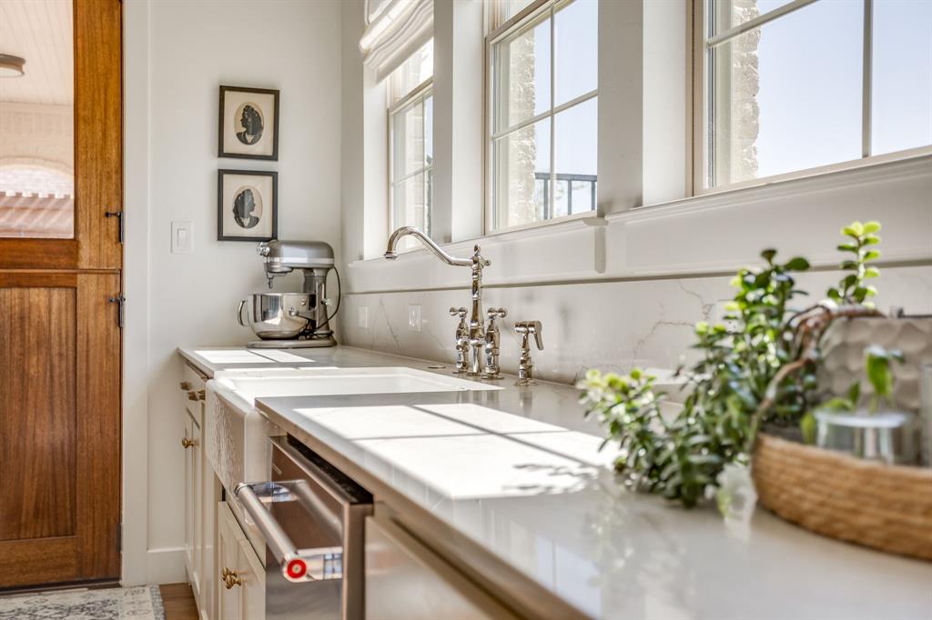 14000 Rozana Street Fort Worth, TX 76008 - Photo 11 of 38