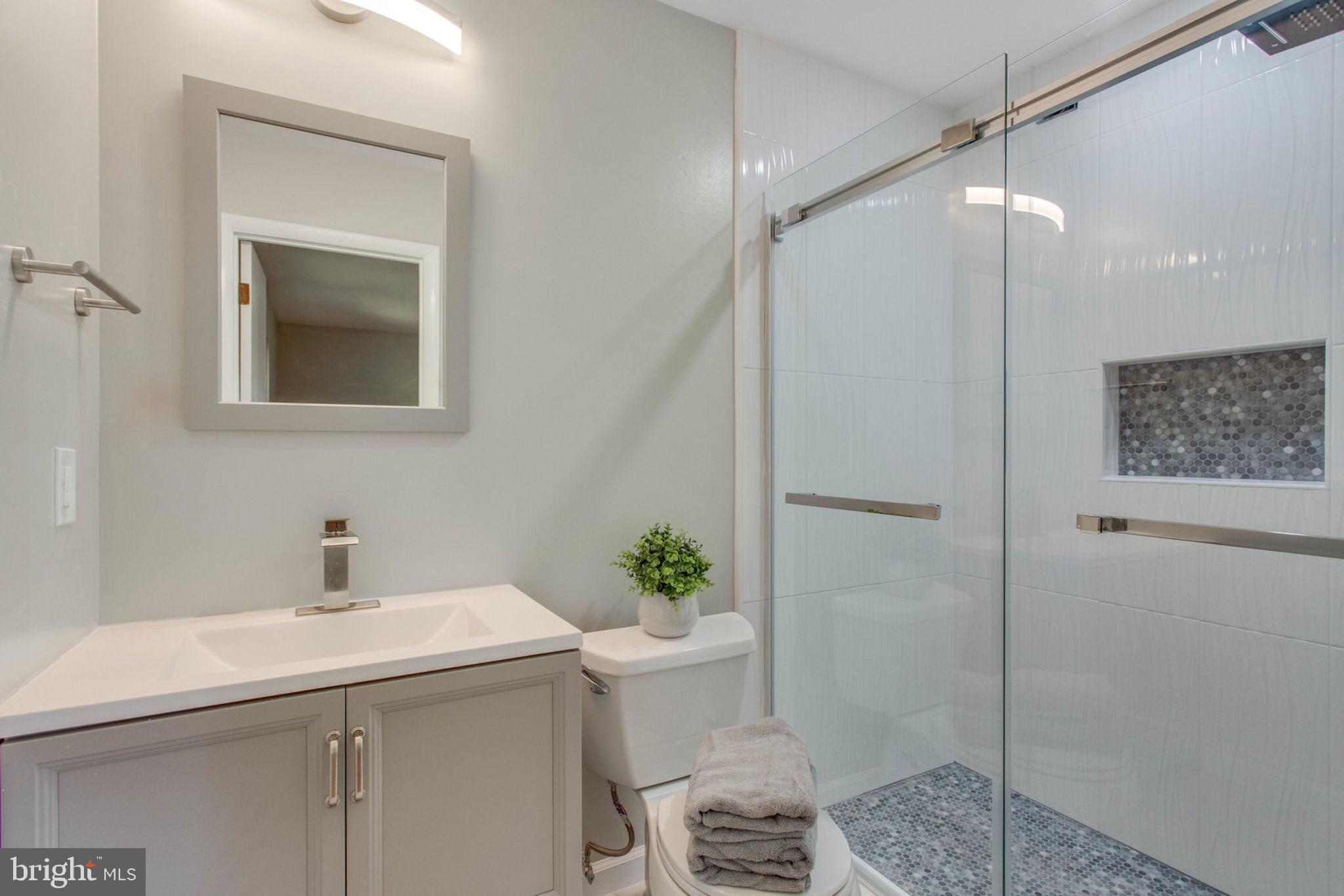 4512 Guinea Road Fairfax, VA 22032 - Photo 23 of 36 Gallery Image 23