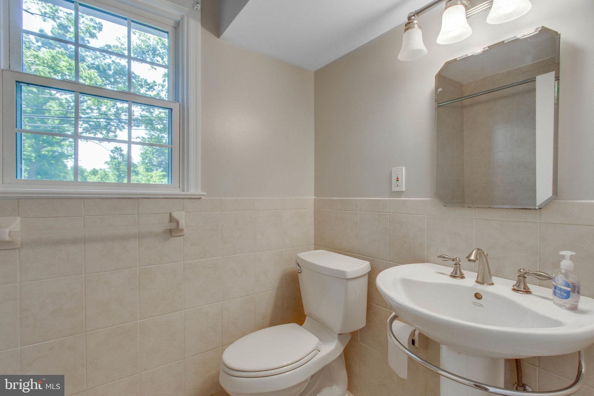 4512 Guinea Road Fairfax, VA 22032 - Photo 30 of 36 Gallery Image 30