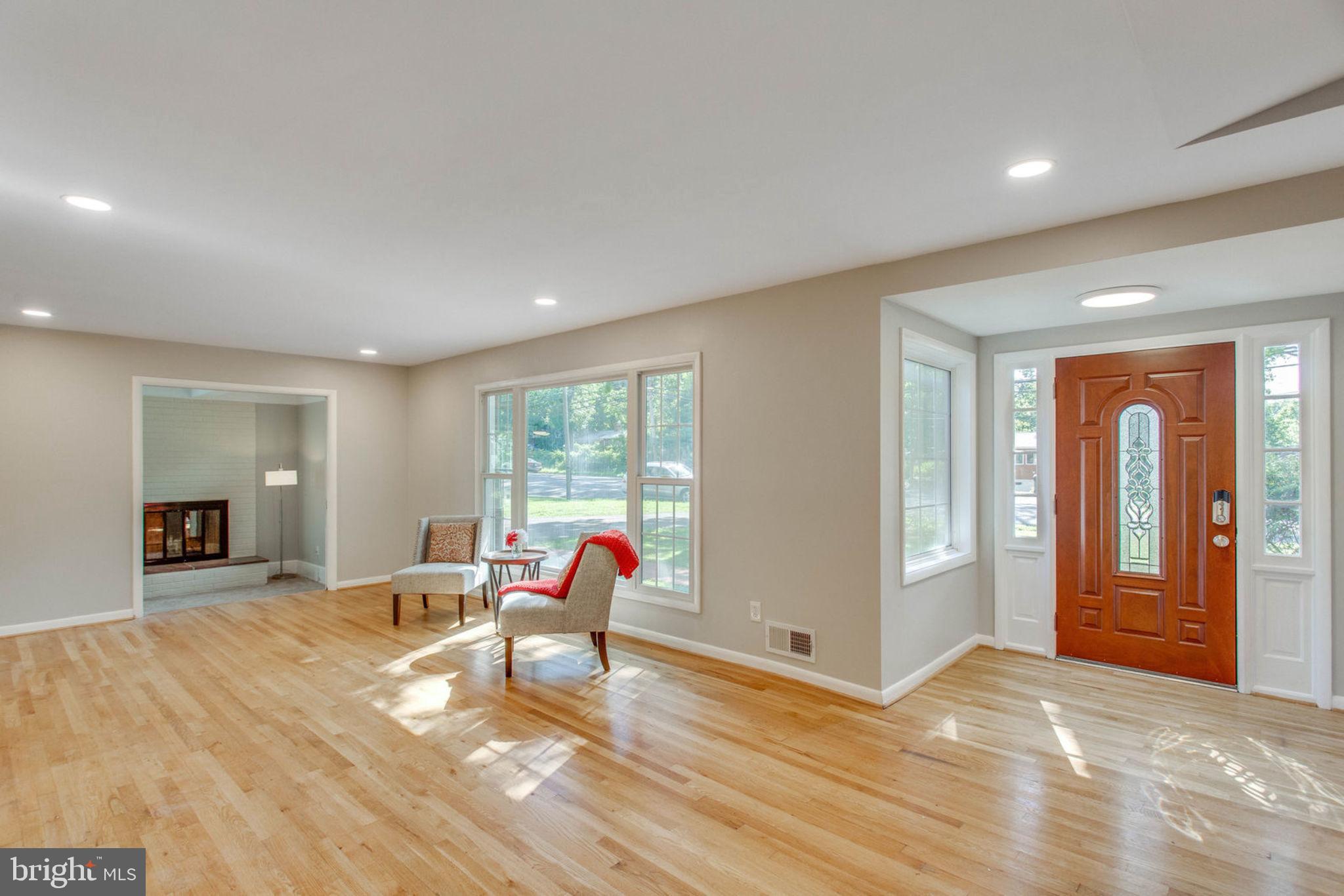 4512 Guinea Road Fairfax, VA 22032 - Photo 5 of 36 Gallery Image 5