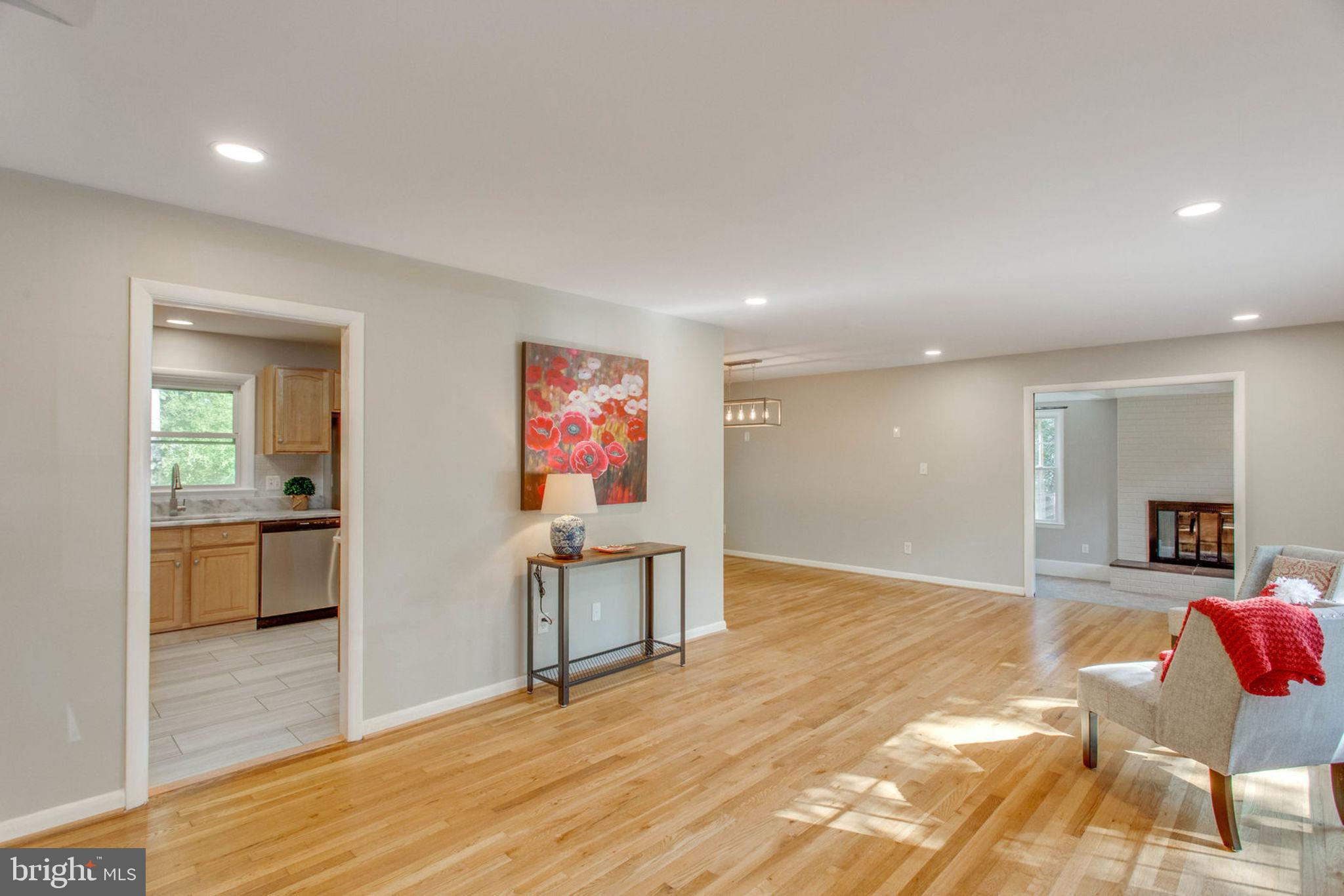 4512 Guinea Road Fairfax, VA 22032 - Photo 6 of 36 Gallery Image 6