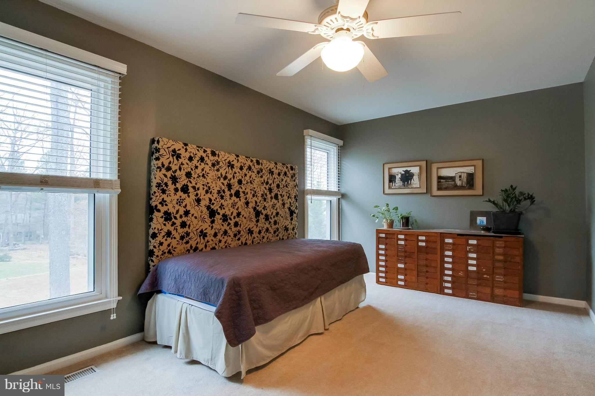 3698 Russell Road Woodbridge, VA 22192 - Photo 22 of 30 Bedroom
