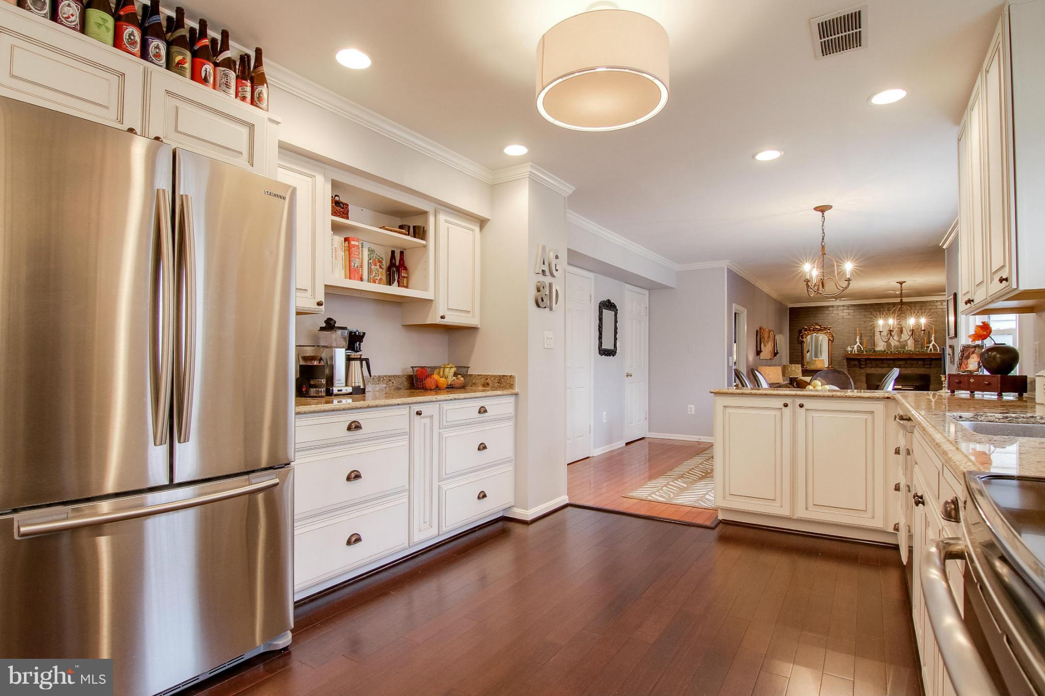 3698 Russell Road Woodbridge, VA 22192 - Photo 8 of 30 Kitchen