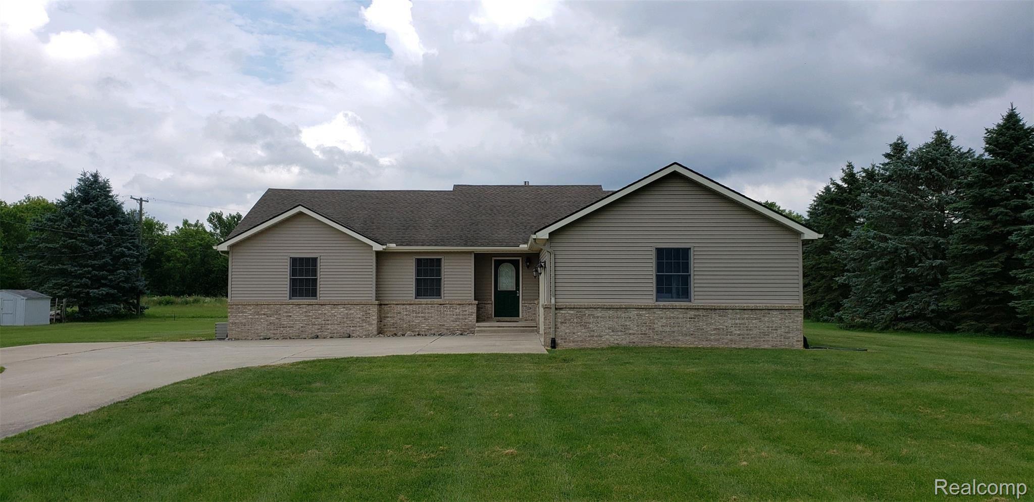 5068 Hogback Road Fowlerville, MI 48836 - Photo 2 of 35 20190716_163656.jpg