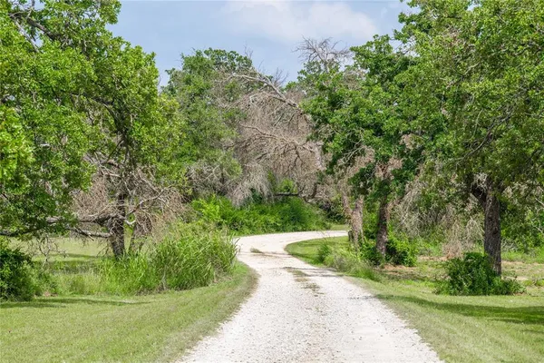 $599,995 | 15500 County Road 417, May, TX 76857