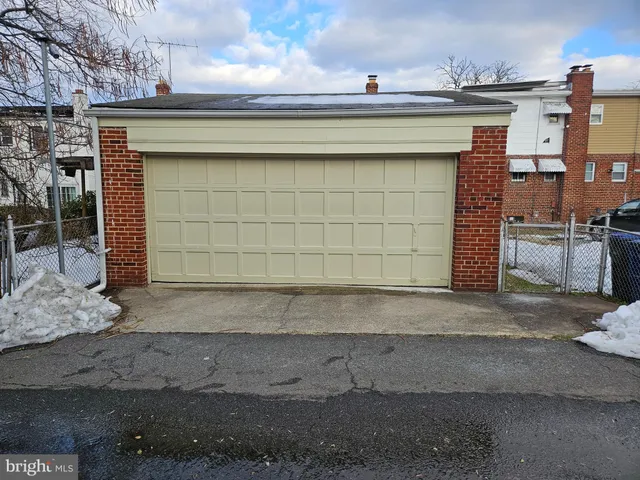 $2,700 | 107 55th Street Southeast, Washington, DC 20019