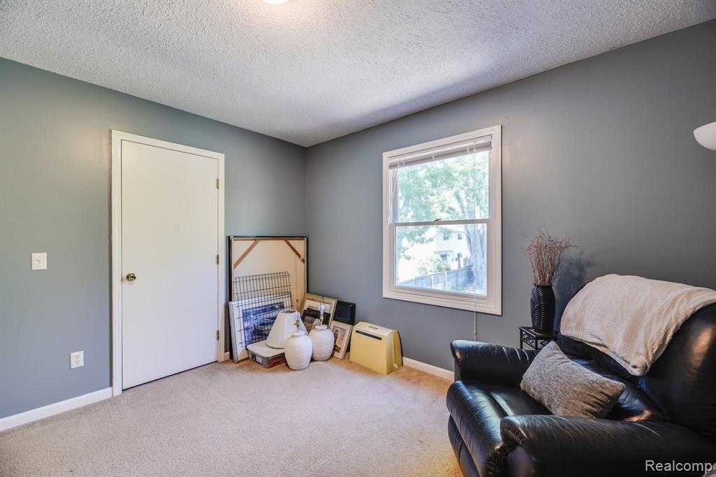 25775 South River Road Harrison Township, MI 48045 - Photo 17 of 29