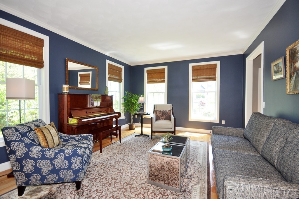 20 Alexandra Way Acton, MA 01720 - Photo 6 of 30 Gallery Image 6